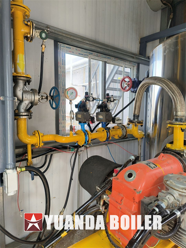 China Hot Water Steam Boiler Vertical Diesel Gas Fired Boiler 700kw 60hp 1ton